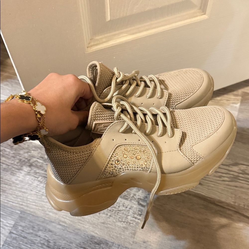 Steve Madden Stylish Beige Sneakers for Women